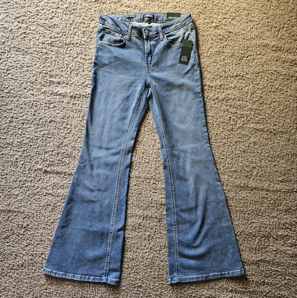 Wild Fable Hi-Rise Flared Jeans - Picture 3 of 8